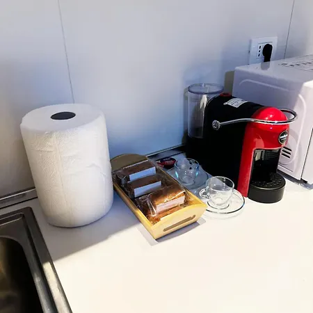 Magnet 3 Self Check In * Tirana