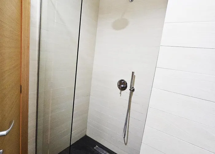 Magnet 3 Self Check In * ティラナ